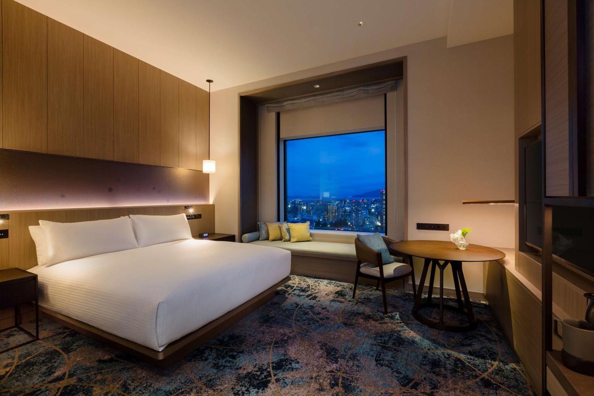 Hilton Hiroshima 호텔 외부 사진