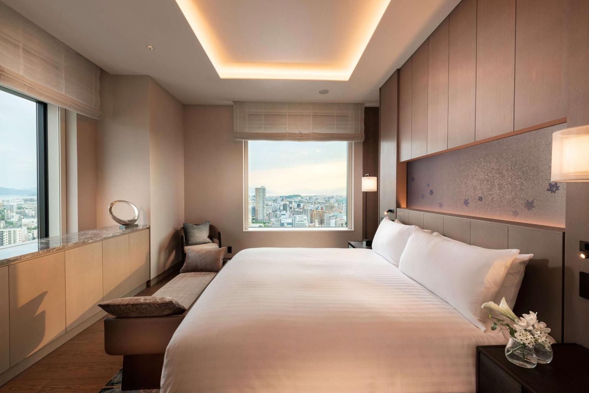 Hilton Hiroshima 호텔 외부 사진